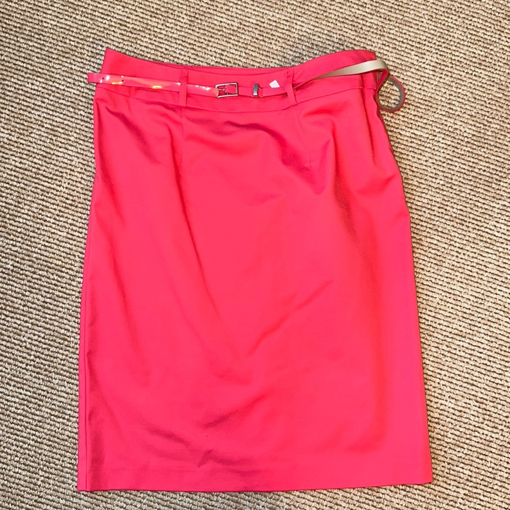 Apt 9 Women's modern fit size 6 coral color pencil skirt